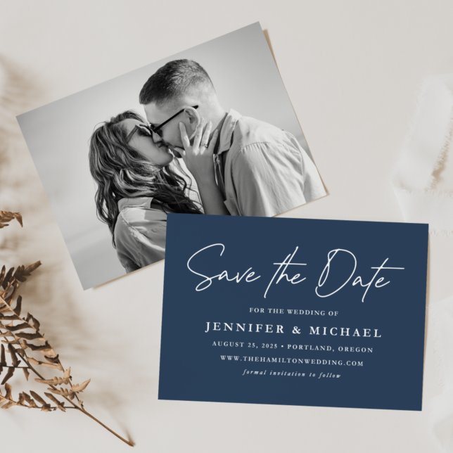 Avslappnad skriptfoto i marin form spara datumet (Skapare uppladdad)