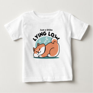 Avslaxade Shiba Inu Art: Bara ett Shiba Ljuger låg T Shirt