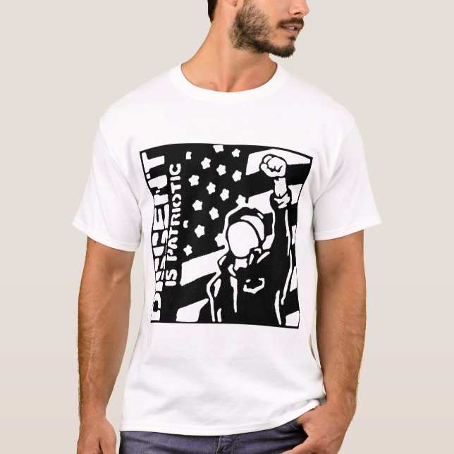 Avvikelse är patriotiskt t shirt (Framsida)