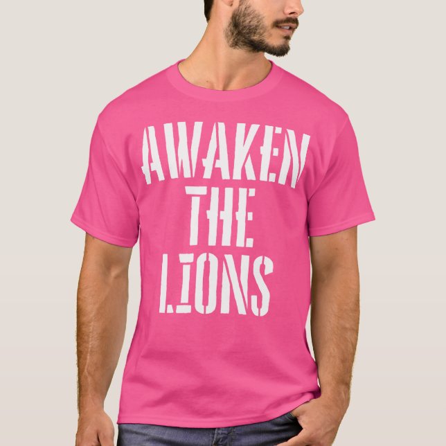 Awaken, Lejon, var Lejon, inte fårpatrioten T Shirt (Framsida)
