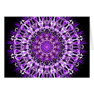 Away purpurfärgad kaleidoscope för fluga hälsningskort