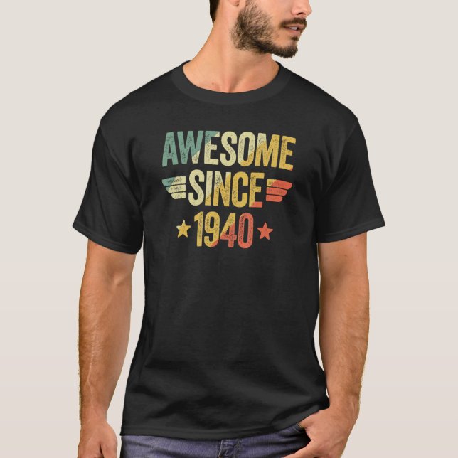 Awesome Since 1940 1 T Shirt (Framsida)