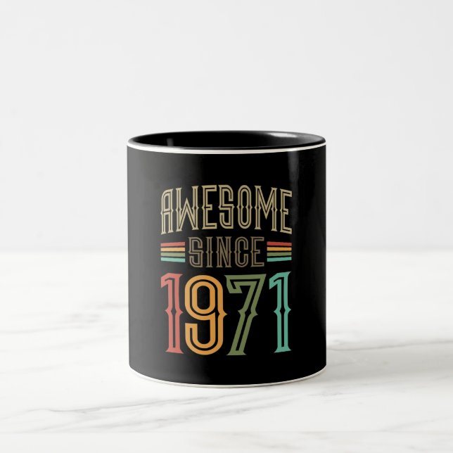 Awesome Since 1971 51st Birthday Funny Retro Två-Tonad Mugg (Center)
