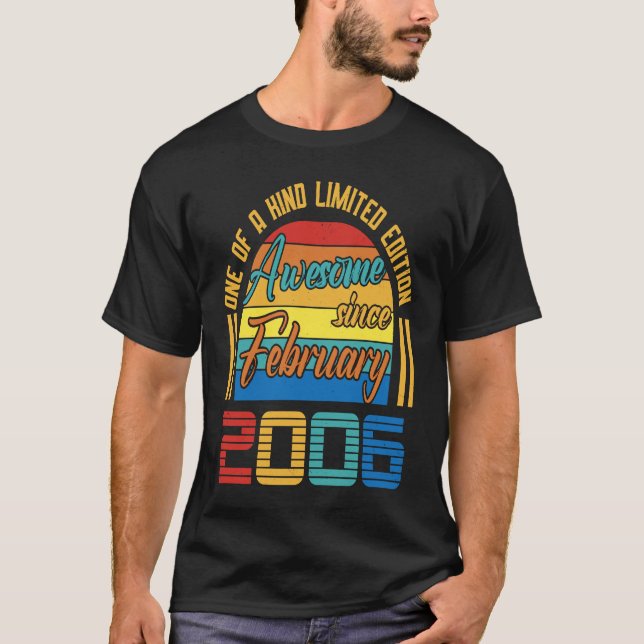 Awesome Since February 2006 17 Years Old 17th Birt T Shirt (Framsida)
