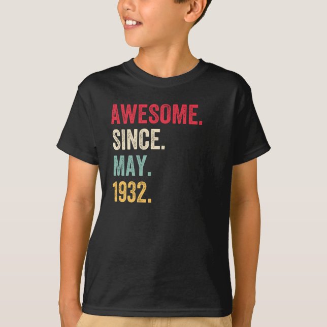 Awesome Since May 1932 Birthday T Shirt (Framsida)