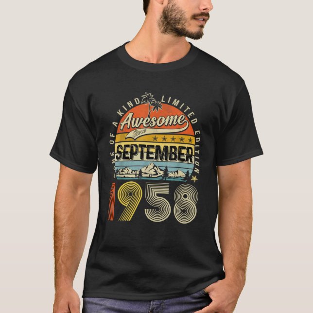 Awesome Since September 1958 65 Years Old T Shirt (Framsida)