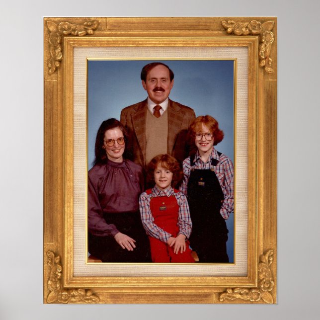 AWKWARD FAMILY PHOTO poster (Framsidan)