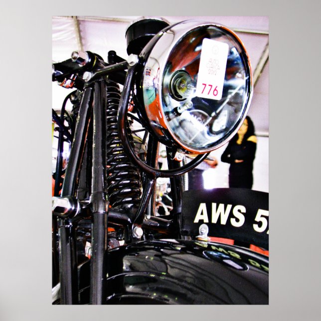 AWS 5. Vintage motorcykel framifrån Poster (Framsidan)