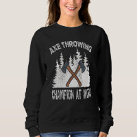 Ax Throwing Champion på jobbet Lumberjack-morgonen