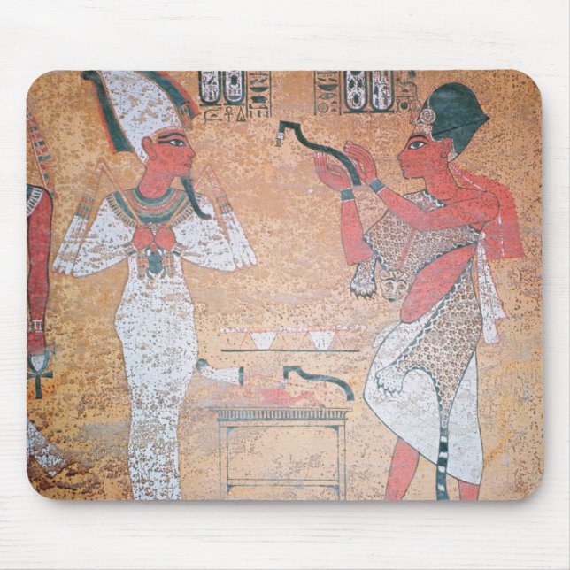 Ay som utför öppningen av munceremonin musmatta (Framsidan)