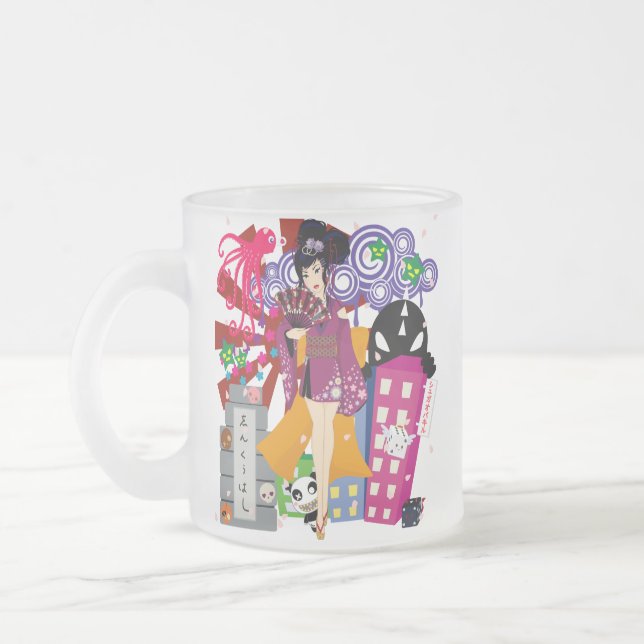 Ayaka i den Harajuku townen Frostad Glasmugg (Vänster)