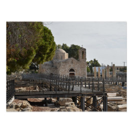 Ayia Kyriaki-kyrkan och ruins Paphos, Cypern Perfect Poster