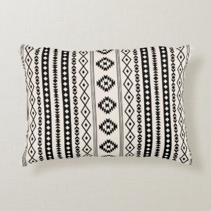 Aztec Black on Cream Mixed Motifs (V) Mönster Prydnadskudde