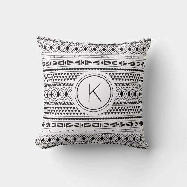 Aztec Black White Geometric Mönster Monogram Kudde (Framsida)