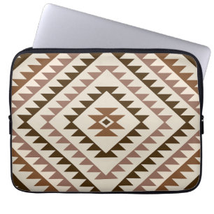 Aztec diamantmotiv design Brun+Kräm Laptop Fodral