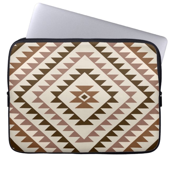 Aztec diamantmotiv design Brun+Kräm Laptop Fodral (Framsidan)