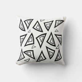 Aztec-Inspired Abstrakt Triangle Cushion Kudde
