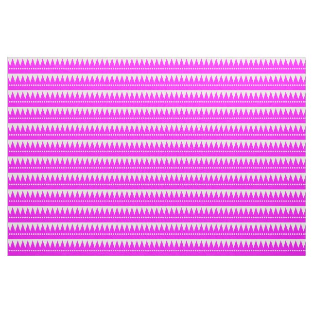Aztec Mountain - Magenta på White Tyg (Yard)