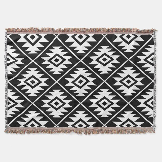Aztec-symbolen Stylized Big PTN White on Black Mysfilt (Framsidan)