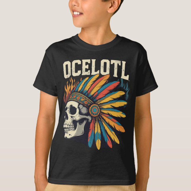 Aztec Warrior Skull med färgfulla fjädringshuddar T Shirt (Framsida)