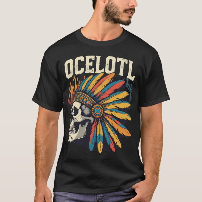 Aztec Warrior Skull med färgfulla fjädringshuddar T Shirt (Framsida)