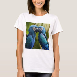 Azure Flight: Blå Ara  T Shirt