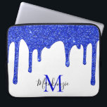 Azure Royal Blue Gnistra Glitter Drives Monogram Laptop Fodral<br><div class="desc">Royalet Blue Gnistra Glitter driver Monogram laptop sleeve med trendiget faux glitter droppar i ljusazure royal blue. Designad av Cedar och String. Om du vill anpassa dig ytterligare klickar du på länken "anpassa ytterligare" och användor designen verktyg för att ändra designen. Kontakta oss om du behöver hjälp eller matchande artiklar....</div>