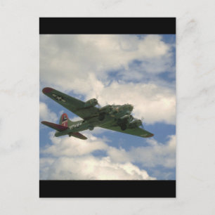 B17, Belly View. (flygplan;b17_WWII Flygplan) Vykort