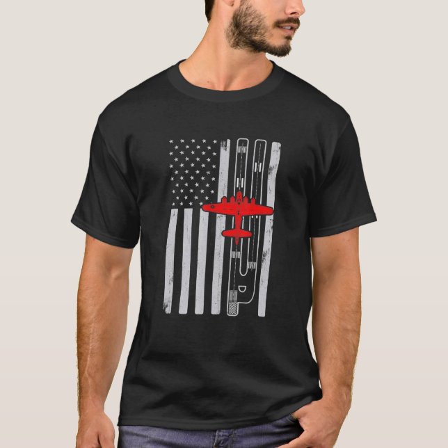 B-17 Flygande fästning-plan Amerikanska Flagga Run T Shirt (Framsida)