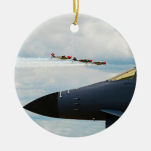 B-1 Bomber och WWII Fighters Julgransprydnad Keramik
