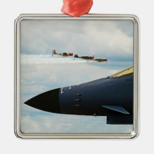 B-1 Bomber och WWII Fighters Julgransprydnad Metall