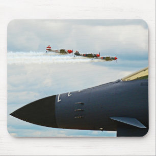 B-1 Bomber och WWII Fighters Musmatta