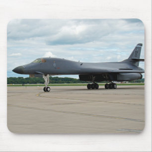 B-1B Lancer Bomber på marken Musmatta