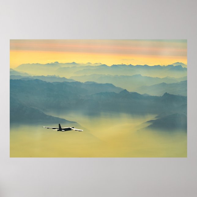 B-52 Stratofort i Mist Poster (Framsidan)