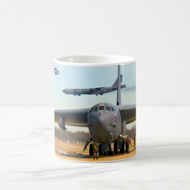 B-52H STRATOFORTRESS KAFFEMUGG (Center)
