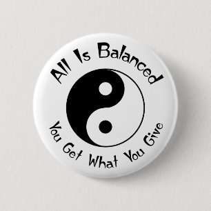 B & W balanserar Yin som Yang knäppas Knapp
