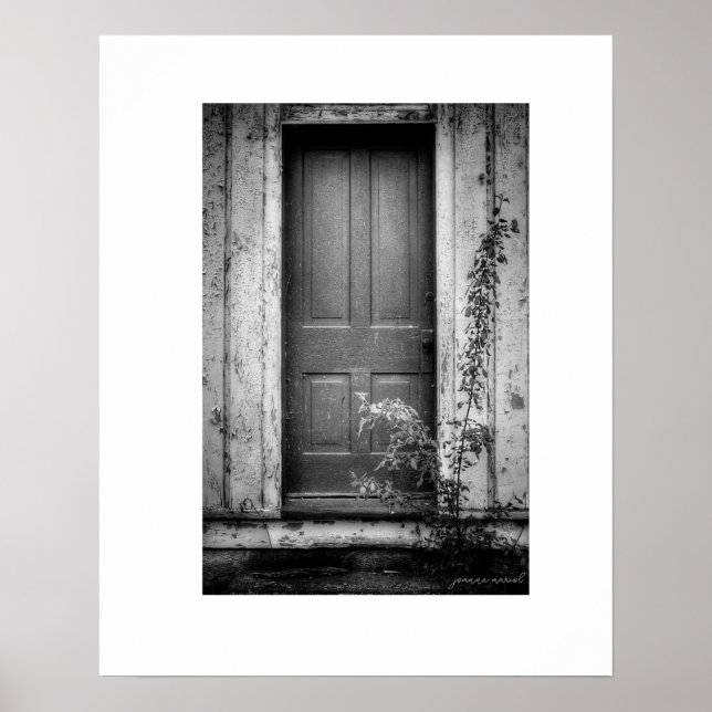 B&W Rustik Övergiven Byggnadsdörr Postertryck Poster (Framsidan)