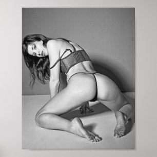 B&W Steaming Hett BeSnye Babe Lingerie-modell Poster