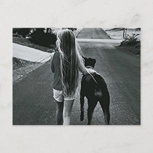 B&W-vykort för flicka och Hund Vykort