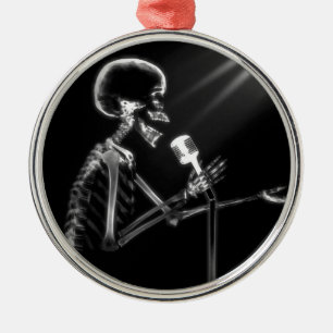 B&W X-Ray Vision Skeleton Singing on Mic Julgransprydnad Metall