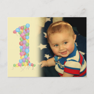 Baby 1:a födelsedag tack vare vykort för foto