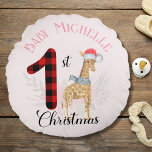 Baby 1st jul Cute Giraffe Santa Hat Namn Rund Kudde<br><div class="desc">Baby 1st jul Cute Giraffe Santa Hat Namn Keepsaké Round Pillow.</div>