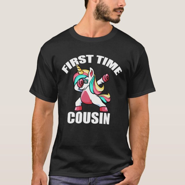 Baby Announcemen  Dabbing Unicorn 1st Time Cousin T Shirt (Framsida)