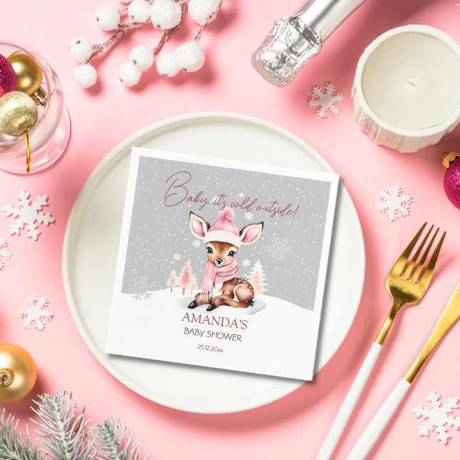 Baby är det kall utanför hjort barndusch pappersservett (Baby it's cold outside deer winter baby shower tableware personalized napkins cute girl deer in hat)