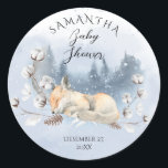 Baby är kallet utanför Winter Baby Shower Runt Klistermärke<br><div class="desc">Baby är kallet utanför Winter Wood Baby Shower</div>