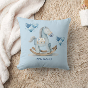 Baby blue näsan Rocking Horse Namn Kudde