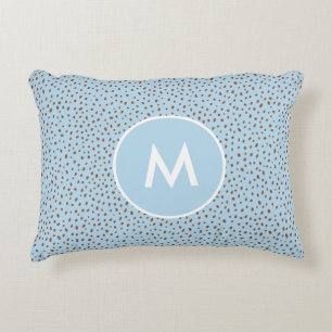 Baby blue och Boho Terracotta Brown Dots Monogram Prydnadskudde