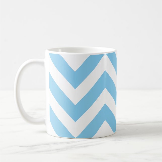 Baby blue och vit stor våg. Chevron Mönster Kaffemugg (Vänster)