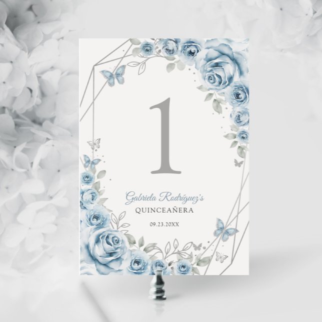 Baby blue Silver Blommigt Quinceanera Bordsnummer (Skapare uppladdad)