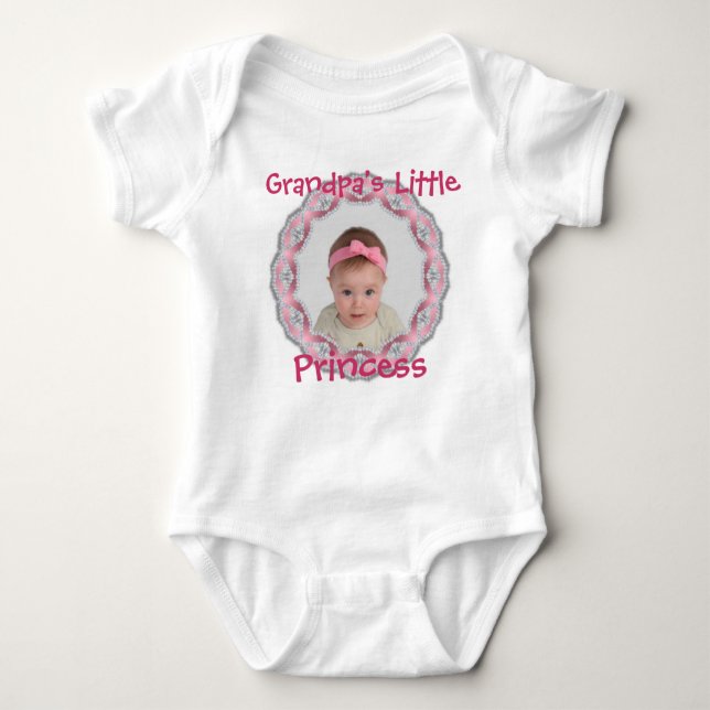 Baby Bodykostym - "Grandpas Little Princess" T Shirt (Framsida)